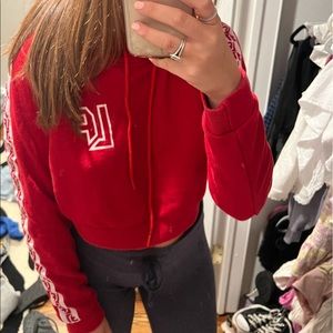 LF Cropped Sweatshirt